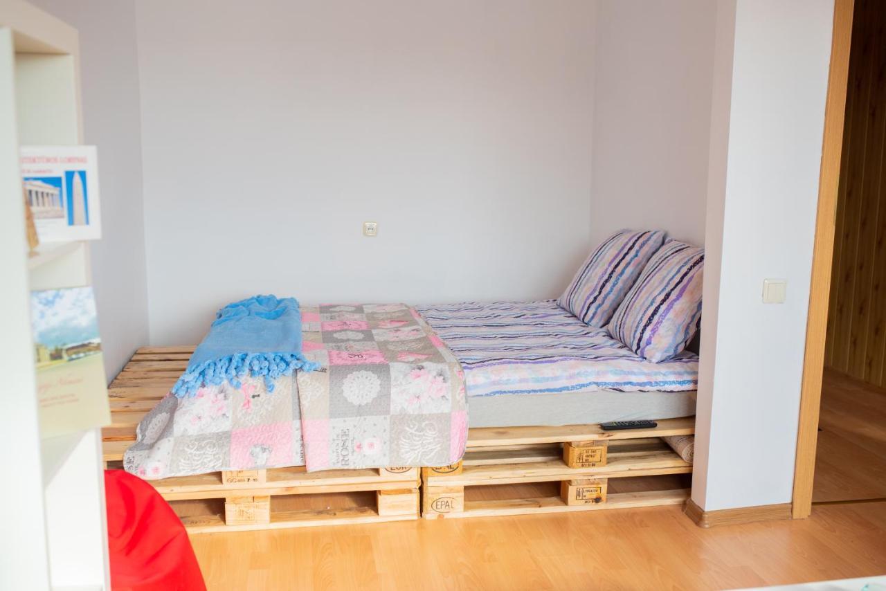 Centro Apartamentai Naujoji Akmene Exterior foto